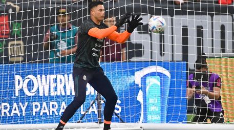 Alfredo Talavera tuvo actividad con el Tricolor en la derrota por 3-0 ante Uruguay. IMAGO7