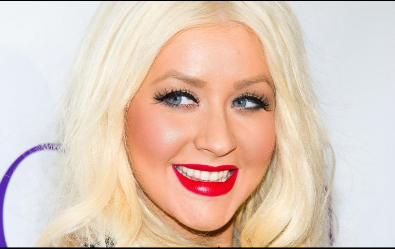 Christina Aguilera no oculta su apoyo hacia la comunidad LGBT+ por lo que sus conciertos comienzas a vestirse de forma muy colorida. AP / ARCHIVO