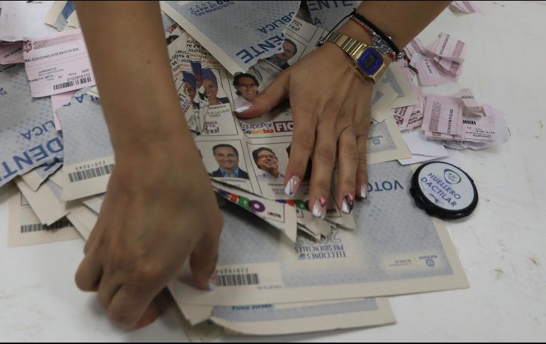 Los primeros resultados oficiales sobre la tendencia de votos se emitirán el domingo por la tarde. AP/J. Saldarriaga