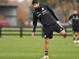 El defensor dejó España para volver a la Liga MX y vestirse con los colores de las Águilas, el equipo rival al de sus amores, las Chivas. IMAGO7 / ARCHIVO