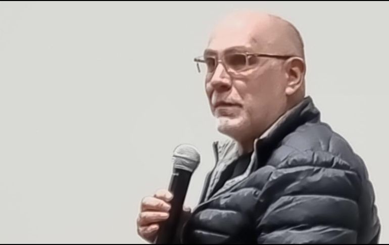 En cuanto a qué aconsejar a jóvenes que desean filmar, Arriaga enfatizó el realizador que 