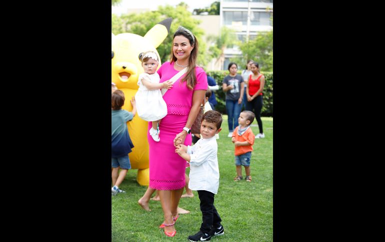 Florencia Maycotte, Sienna y Alex Gallardo. GENTE BIEN JALISCO/Claudio Jimeno