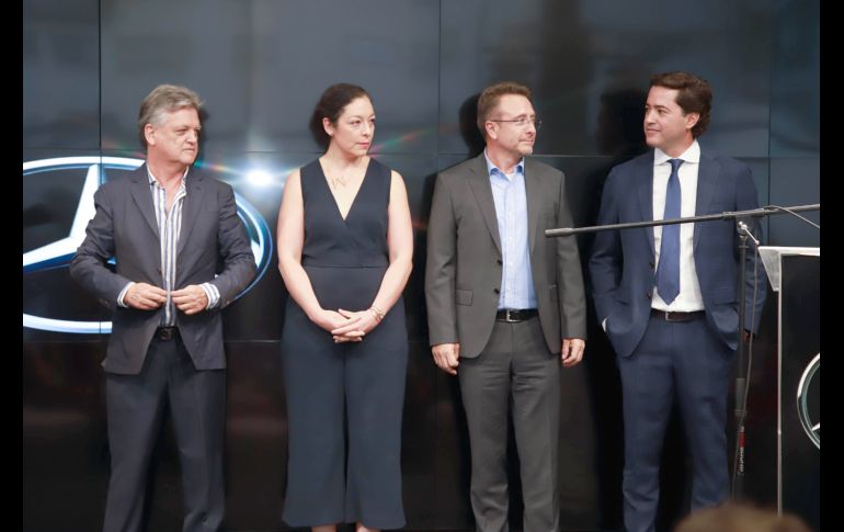 Carlos Martín del Campo, Mónica Villela y Óscar Martín del Campo. GENTE BIEN JALISCO/Antonio Martínez