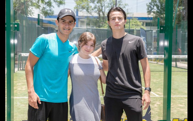 Sebastián Herrera, Giovanna Lara y Daniel Trevino. GENTE BIEN JALISCO/Jorge Soltero