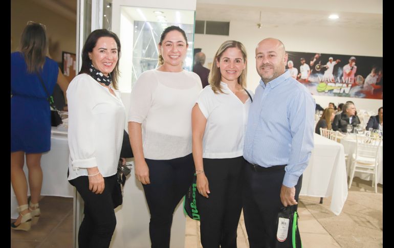 Maribel Díaz, Karime Lases, Elena Delgado y Ricardo Pérez de la Vega. GENTE BIEN JALISCO/Antonio Martínez