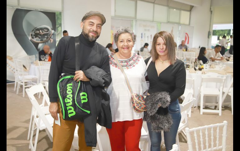 Víctor Reyes, Yolanda Arévalo y Patricia Manzo. GENTE BIEN JALISCO/Antonio Martínez