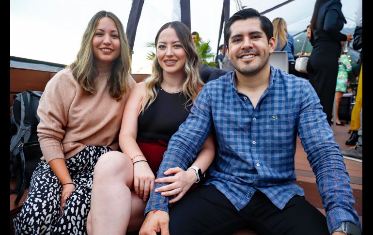 Flor Kohl, Stephany Arreguin y Oliver Rodríguez. GENTE BIEN JALISCO/Claudio Jimeno