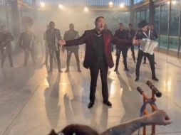 Julio Preciado continúa la gira musical junto a Banda el Recodo, teniendo como fecha tan esperada para la Ciudad de México el 11 de noviembre de 2022. CORTESÍA / Julio Preciado