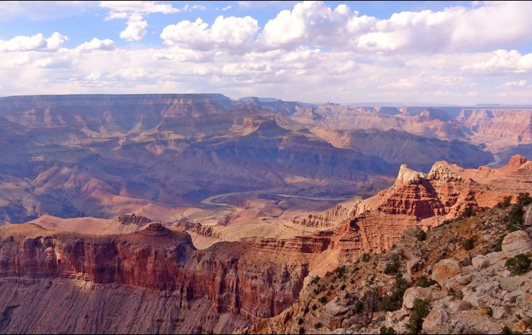 Los guardabosques encontraron su cadáver a unos 61 metros (200 pies) debajo del borde, cerca del sendero Bright Angel Point del parque. PIxabay
