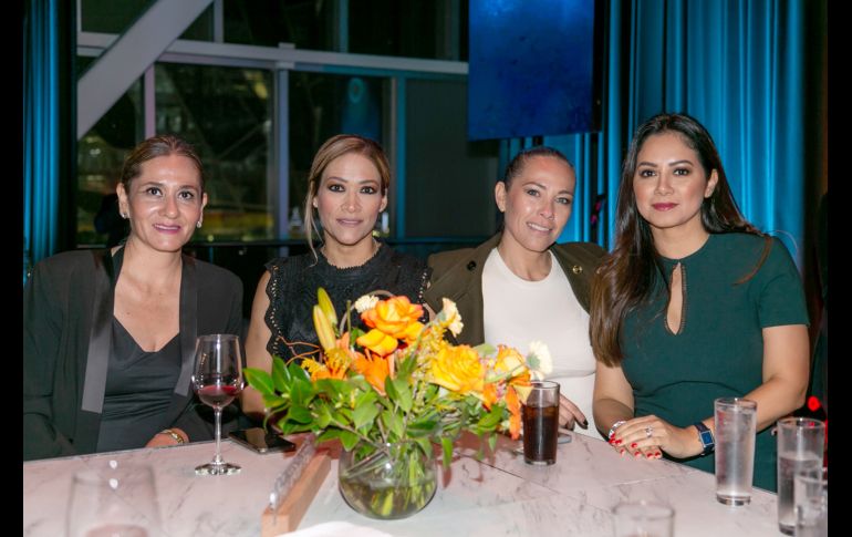 Verónica Leal, Karla Paz,Yvonne Hernández y Aracely de Villanueva. GENTE BIEN JALISCO/Jorge Soltero