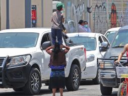 La mendicidad infantil, ya sea producto de la trata de personas o de la necesidad de lograr la subsistencia familiar, es un problema en aumento. EL INFORMADOR/Archivo