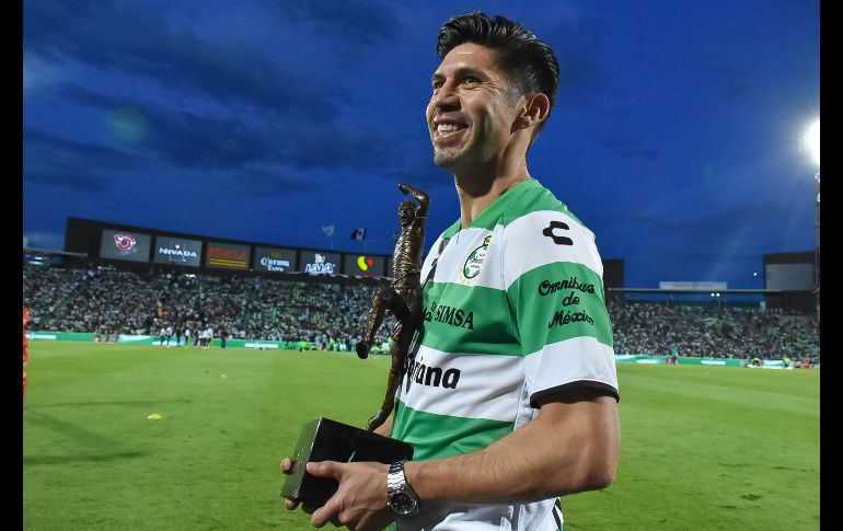 Oribe Peralta recibió un gran homenaje a su carrera. IMAGO7