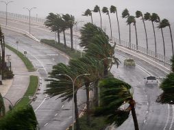 Algunas de las imágenes difundidas a través de redes sociales y en medios de comunicación, muestran las catastróficas inundaciones que ha dejado el Huracán 