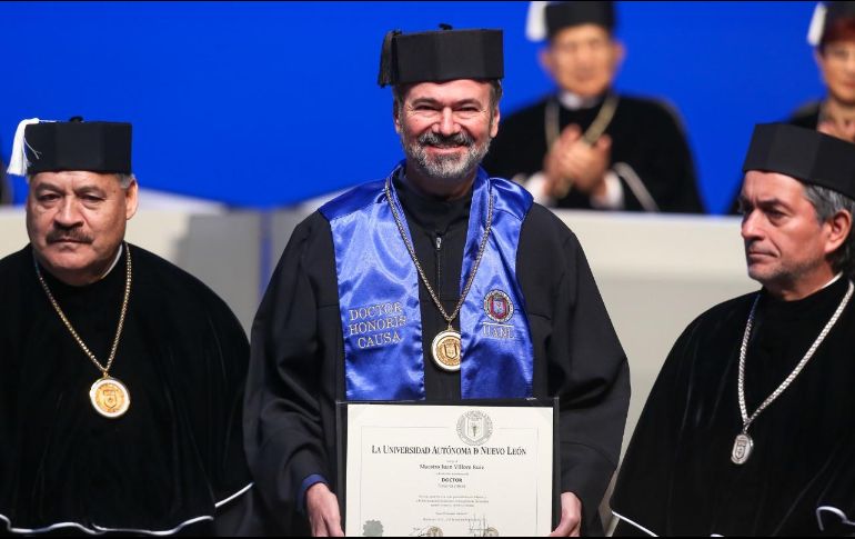 En su discurso de recepción, el autor de ‘El disparo de Argón’ leyó un texto titulado “Monterrey en una nuez”, donde no sólo recordó la figura señera del escritor Alfonso Reyes sino, también, la importancia de la educación pública en nuestro país. CORTESÍA / UANL