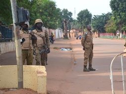 Los golpistas anunciaron la disolución del Gobierno de transición, el cierre de fronteras y la suspensión de la Constitución. EFE/A. Ouedraogo