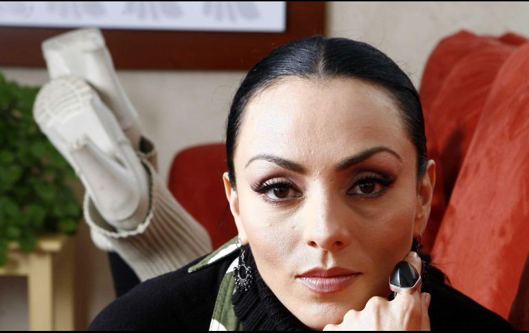 La pareja se conoció en un evento de moda, Montero había acudido para modelar algunos vestidos de noche, mientras que el venezolano fungiría como el presentador de la noche. SUN / ARCHIVO