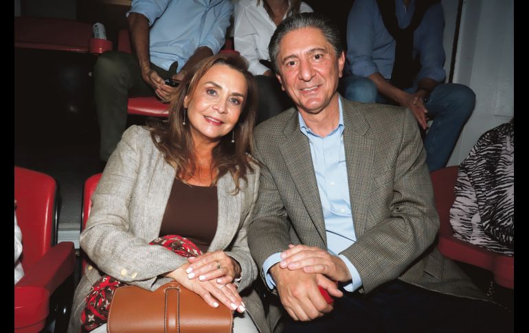 Pilar Covarrubias y Guillermo Martínez. GENTE BIEN JALISCO/ Claudio Jimeno