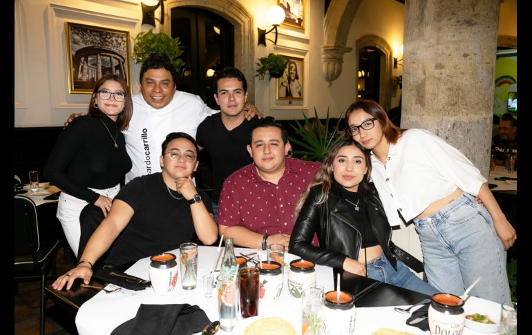 Brenda Orozco, Ricardo Carrillo, Edu Gutiérrez, Max Jiménez, Sebastián Jiménez, Alejandra Ceja e Ivanna Márquez. GENTE BIEN JALISCO/ Jorge Soltero