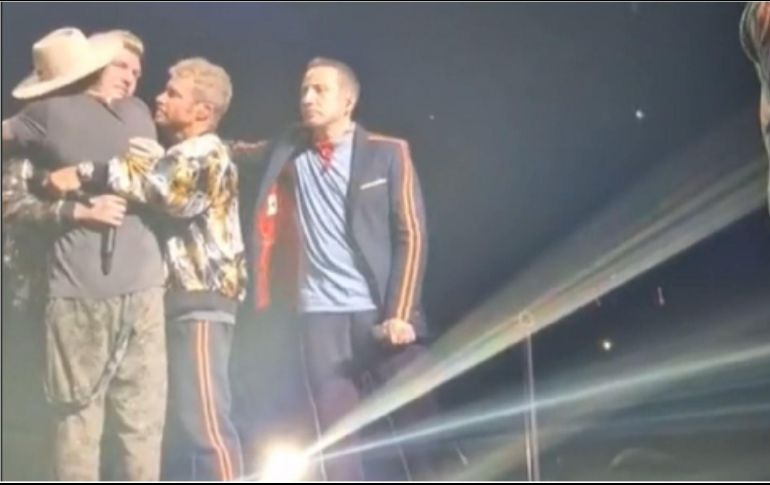 Las palabras de Kevin ocurrieron justo después de que la icónica agrupación interpretara el tema 