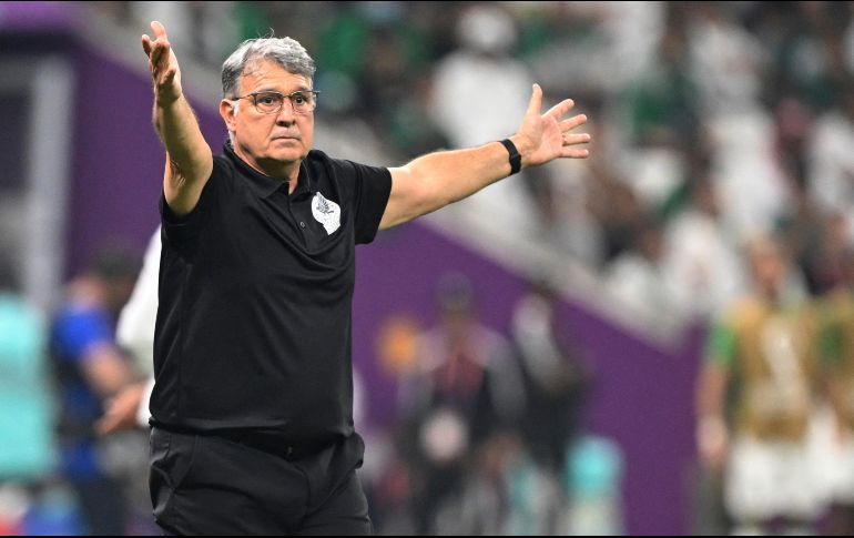 La FMF reconoce el fracaso de todos en Qatar 2022, pero si los resultados no lo acompañan, era complicado, por no decir imposible que el Tata Martino continuara en su puesto. AFP / A. Estrella