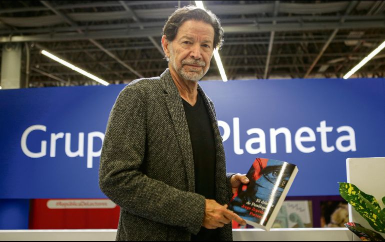 El periodista retoma el tema de las fake news y los radicalismos en su nueva obra. EL INFORMADOR/ C. Zepeda