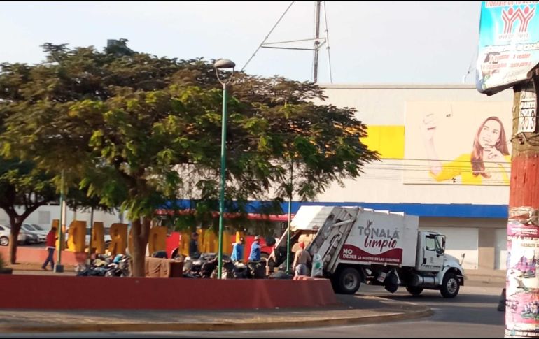 El vertedero de Matatlán fue clausurado por la Procuraduría Federal de Protección Ambiental (Profepa) después de que se documentaran violaciones a las normas ambientales por la empresa Caabsa; El presidente municipal de Tonalá, Sergio Chávez declaró que después de una exhaustiva inspección el basurero fue cerrado. EL INFORMADOR/B. Barragán