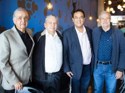 Chava Cosío con Ex compañeros legisladores federales José Núñez, Jaime Aceves y Enrique Villa. CORTESÍA