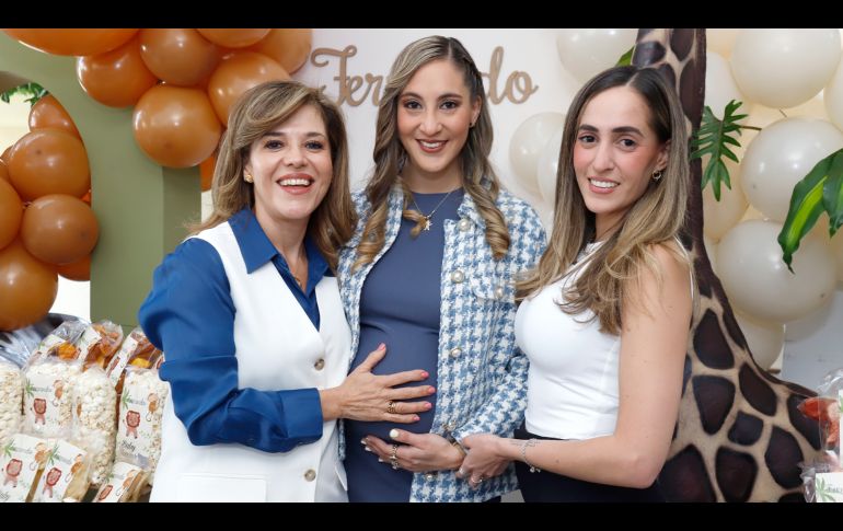 Lorena Contreras, Andrea y Lorena Tostado. GENTE BIEN JALISCO/Claudio Jimeno