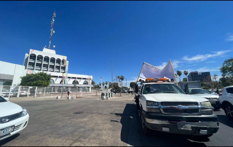 En la avenida Prolongación Alcalde no hay exceso de tránsito vehicular, únicamente el acceso a los carriles laterales a metros de llegar a la Glorieta de La Normal. EL INFORMADOR / P. Mendoza