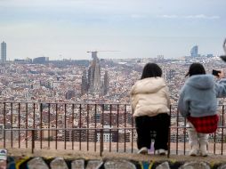Barcelona atrapa a los turistas y ahora también a “James Bond”. EFE/M. Pérez