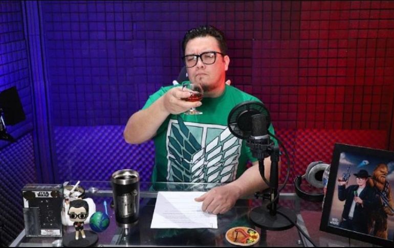 Una funcionaria del Ayuntamiento de Puerto Vallarta, identificada como Natalia Montaño Ruelas, se volvió viral en redes sociales luego de protagonizar un momento inesperado durante un espectáculo del comediante Franco Escamilla. INSTAGRAM / francoescamillaoficial