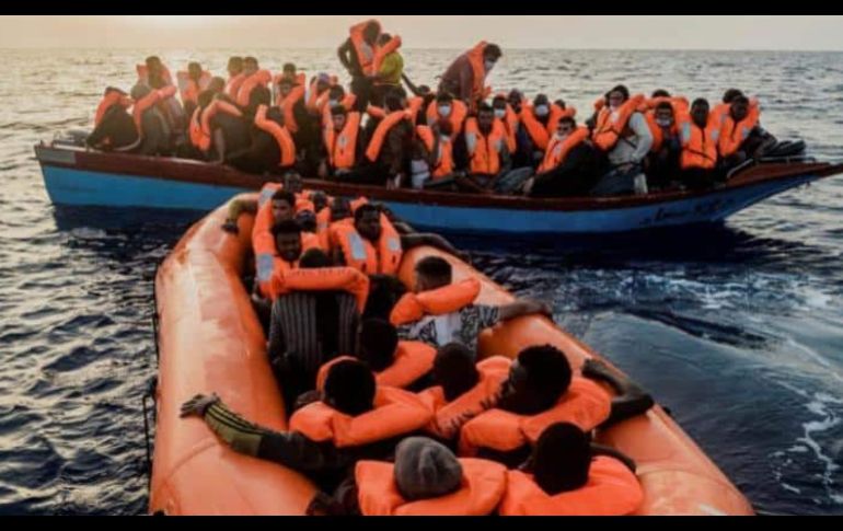 Naufragaron porque la embarcación iba sobrecargada. ESPECIAL