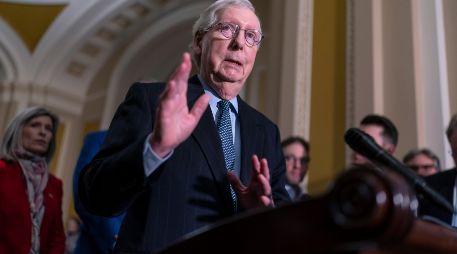 El líder republicano del Senado, Mitch McConnell, habla durante una conferencia de prensa en el Capitolio en Washington. AP/ARCHIVO