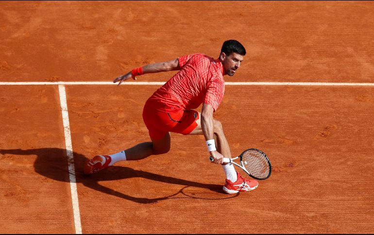 Novak Djokovic, líder del ránking de la ATP, debutó con victoria en el torneo de Montecarlo. EFE / S. Nogier
