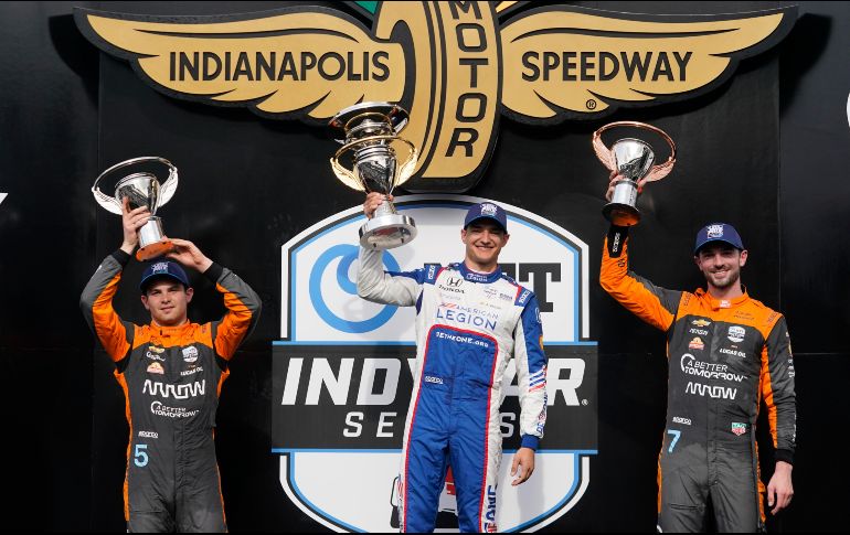 Pato O'Ward, obtuvo el segundo lugar de la carrera. Alex Palou fue el ganador y Alexander Rossi llegó tercero. AP/D. Cummings