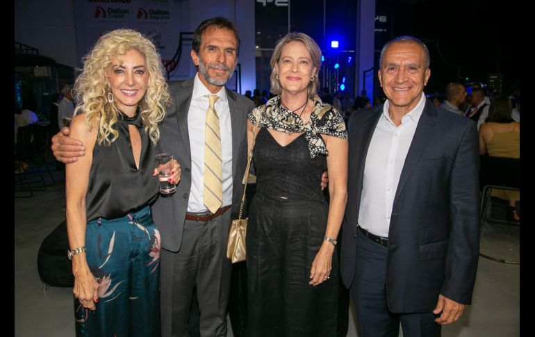 Francia Ramírez, Juan Carlos Rodríguez, Cristina Villava y Arturo Martínez. GENTE BIEN JALISCO/ Jorge Soltero