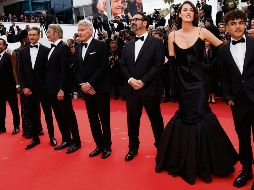 Harrison Ford desfiló junto a sus compañeros de filme, en su última aparción como el personaje “Indiana Jones”. EFE