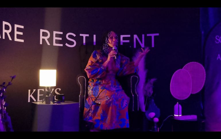 Previo al espectáculo de Alicia, EL INFORMADOR tuvo la oportunidad de estar presente en el meet and greet que tuvo con algunos fanáticos. EL INFORMADOR / K. Esparza