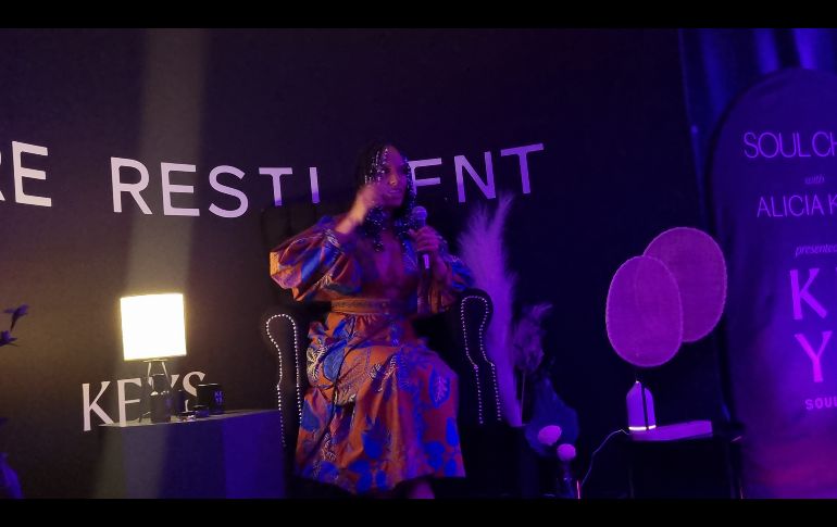 Previo al espectáculo de Alicia, EL INFORMADOR tuvo la oportunidad de estar presente en el meet and greet que tuvo con algunos fanáticos. EL INFORMADOR / K. Esparza