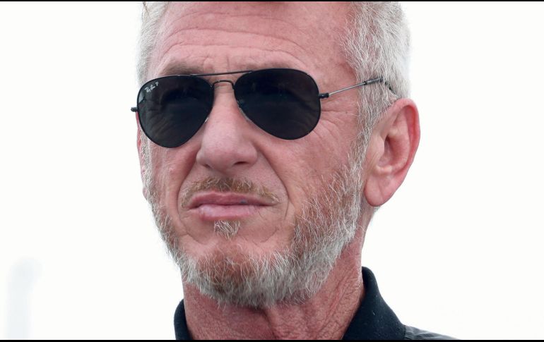 El actor Sean Penn, llegó a Cannes para presentar la cinta “Black Flies”. EFE