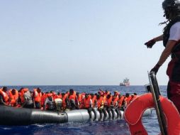 El buque Life Support de la ONG Emergency, se encuentra en camino a socorrer a los migrantes que requieren atención médica de manera inmediata. AFP/ Archivo