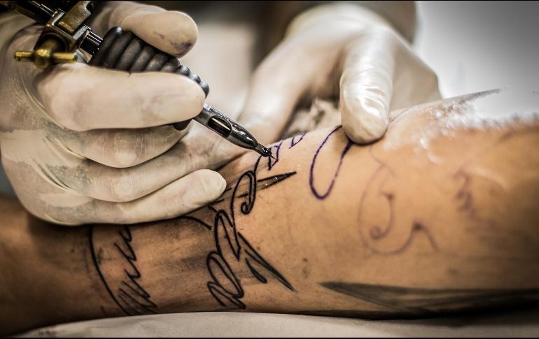 Para esta campaña se capacitó a una decena de tatuadores sobre cómo poder detectar una anomalía en la piel de sus clientes. PIXABAY