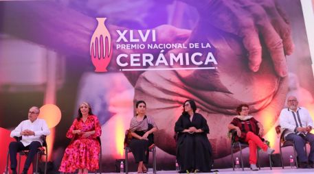 Un auditorio lleno se encargó de celebrar la tradición e innovación que representa la premiación a los artesanos. EL INFORMADOR/ C. Zepeda