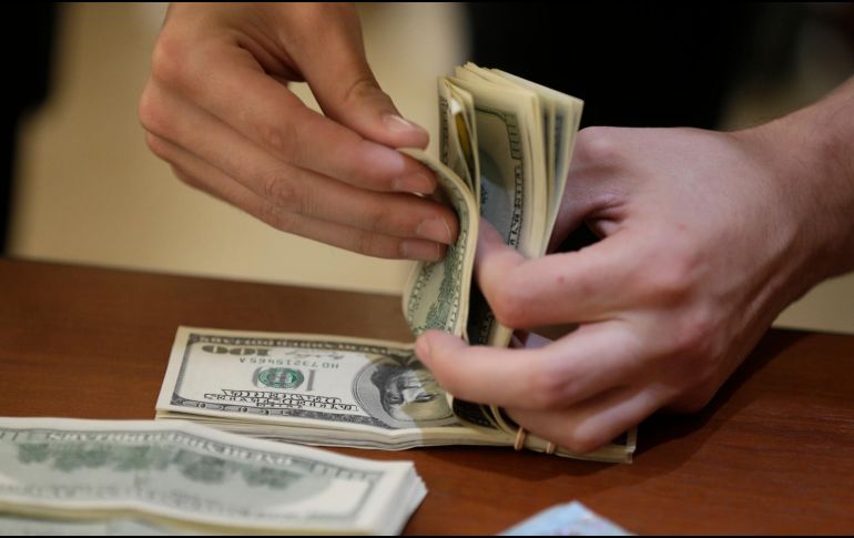 Las reservas internacionales tienen crecimiento acumulado de más de 5 mil MDD. AP/Archivo