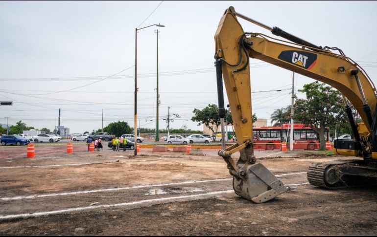 El Gobierno del Estado contempla la construcción de una glorieta que opere como distribuidor vial, así como un túnel que permita el flujo constante de automotores en el sentido de Carretera a Colotlán con dirección a Zapopan. CORTESÍA