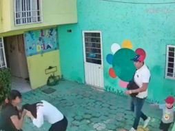 El niño estará con sus abuelos mientras se resuelven los procesos judiciales que enfrentan sus padres. ESPECIAL