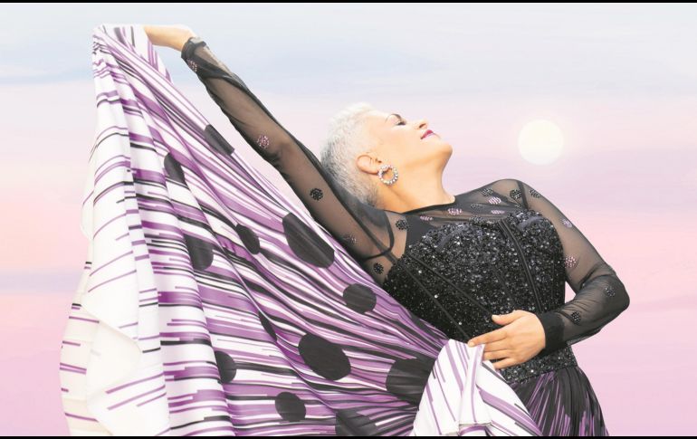 Eugenia León presenta su disco número 32. CORTESÍA