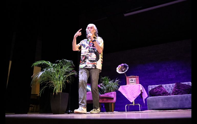 César hizo un recorrido por la historia de la música africana y cómo ésta sigue influenciando a los músicos de ayer y hoy. EL INFORMADOR / H. Figueroa