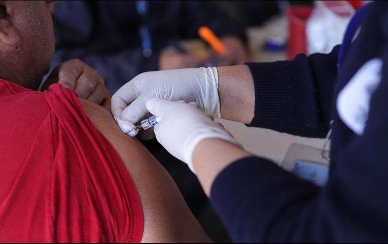 La Secretaría de Salud federal precisó que todos los virus cambian con el paso del tiempo, y también lo hace el SARS-CoV-2, el virus causante de la COVID-19. EL INFORMADOR / ARCHIVO