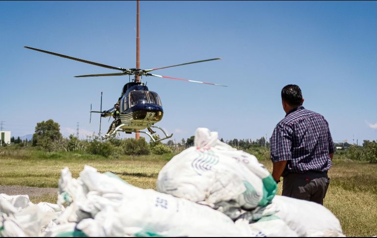 Este fue el helicóptero encargado de sembrar nueva vida en El Bosque La Primavera, pulmón de la Zona Metropolitana de Guadalajara. EL INFORMADOR/ H. Figueroa